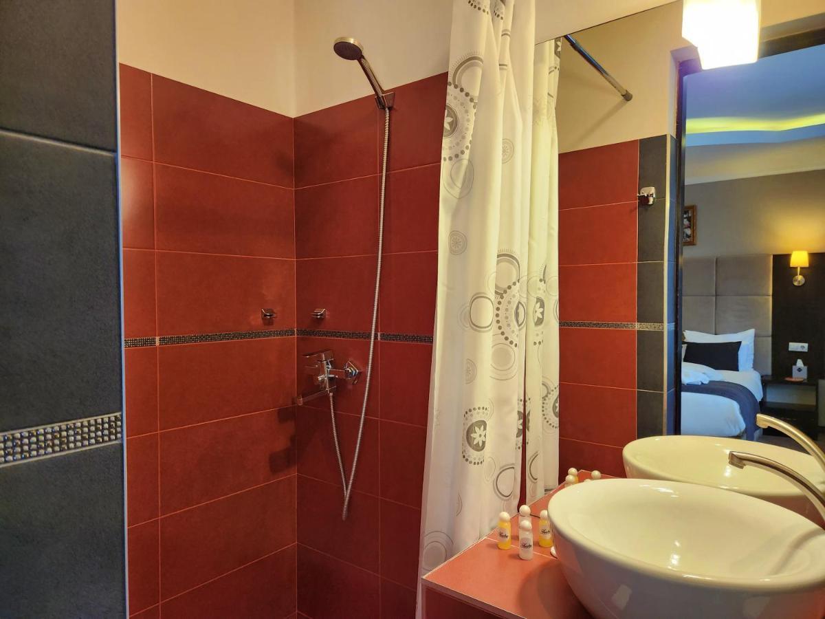 Shadow Boutique Hotel & Spa Chişinău Eksteriør billede